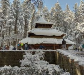 Manali Snow Trekking